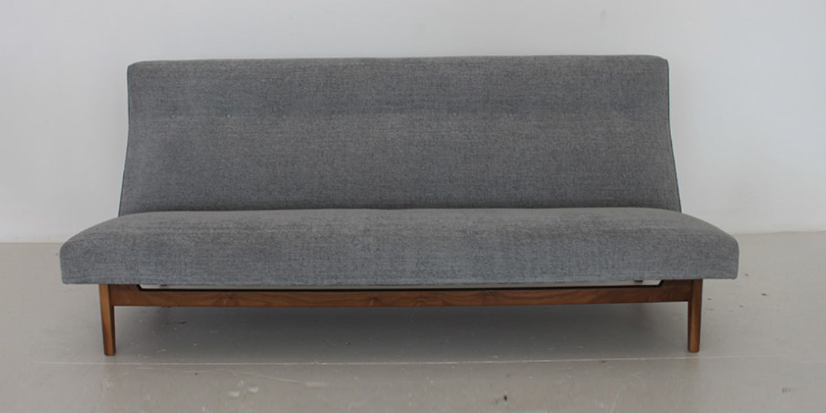 Risom Easy Armless Sofa
